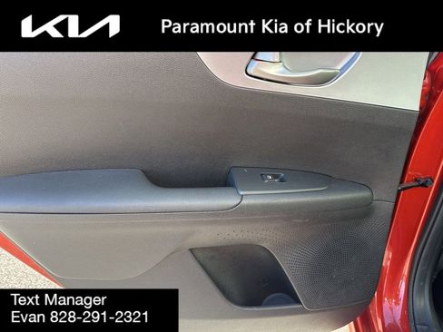 Used 2022 Kia Forte LXS image 12