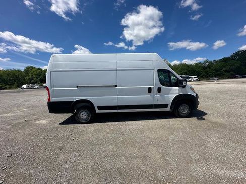 Used 2023 RAM ProMaster 3500 w/ Lane Management Group FWD image 2