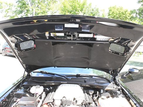 Used 2016 Dodge Challenger SRT Hellcat RWD image 18
