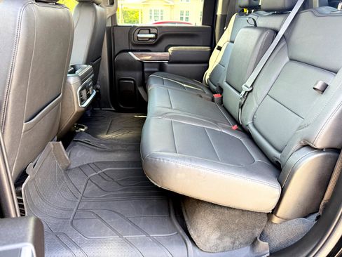 Used 2022 Chevrolet Silverado 2500 LTZ w/ LTZ Plus Package image 17