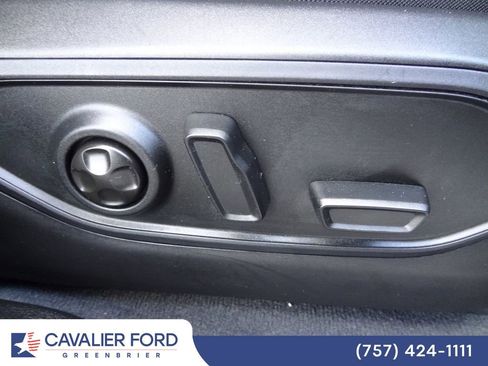 Used 2023 Jeep Grand Cherokee L Limited w/ Luxury Tech Group II AWD/4WD image 19