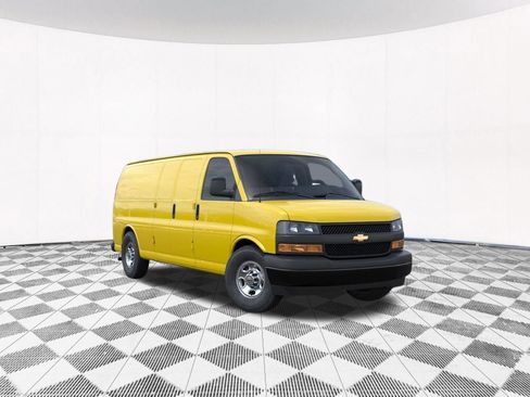 New 2026 Chevrolet Express 2500 Extended w/ Driver Convenience Package RWD image 8