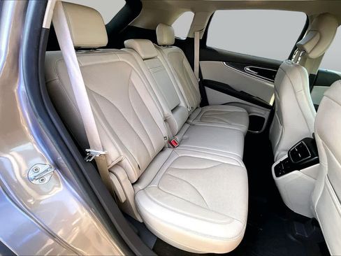 Used 2019 Lincoln Nautilus Reserve AWD/4WD image 20