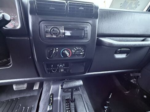 Used 2003 Jeep Wrangler X AWD/4WD image 23