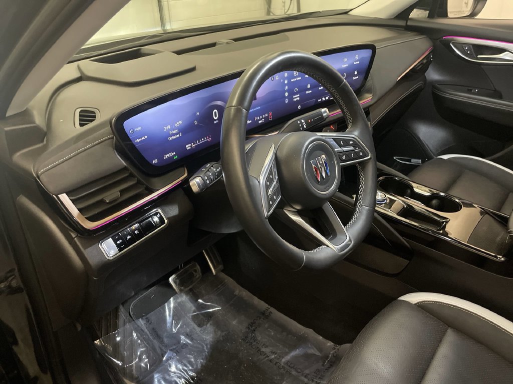 Used 2024 Buick Envision Sport Touring AWD/4WD image 2