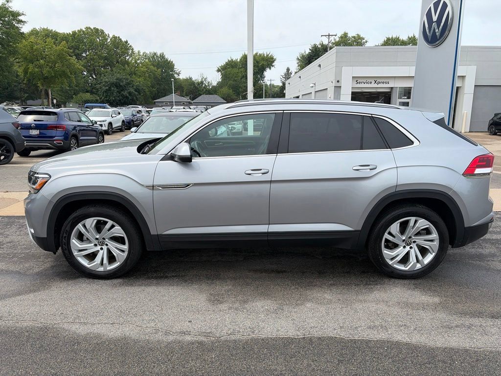 Used 2021 Volkswagen Atlas Cross Sport SEL AWD/4WD image 3