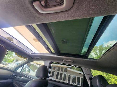 Used 2019 Hyundai Santa Fe Limited FWD image 22