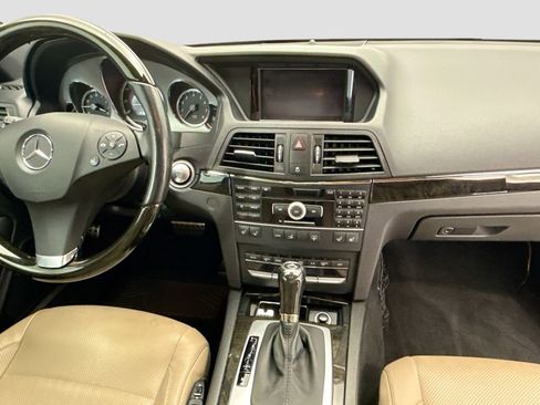 Used 2010 Mercedes-Benz E 550 Coupe image 13