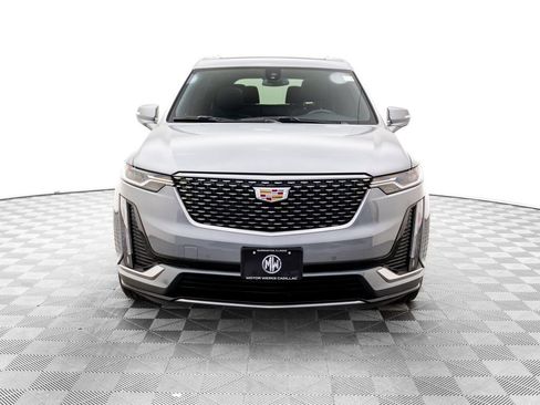 Used 2025 Cadillac XT6 Luxury image 8