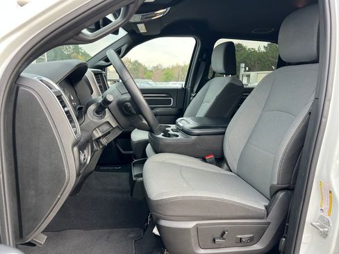 Used 2024 RAM 2500 Big Horn w/ Bed Utility Group image 12