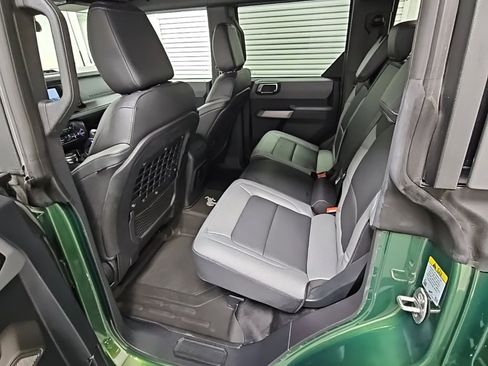 Used 2022 Ford Bronco Black Diamond image 32