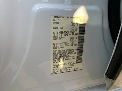 Used 2019 Nissan Frontier SV image 28