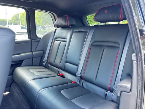 Used 2021 Rolls-Royce Cullinan AWD/4WD image 30