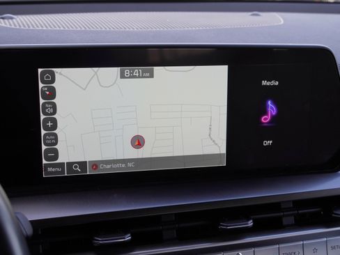 Used 2023 Kia Telluride S FWD image 24