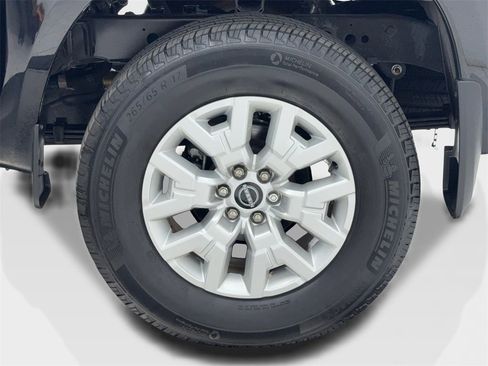 Used 2023 Nissan Frontier SV w/ SV Convenience Package image 55