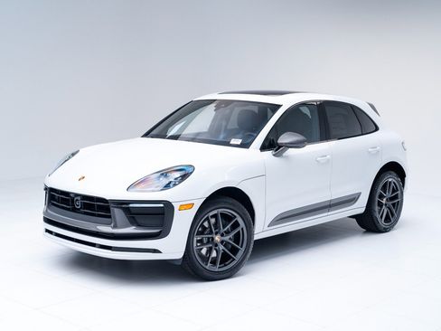 Certified 2026 Porsche Macan Turbo image 1