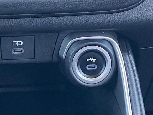 Certified 2024 Toyota Grand Highlander FWD image 34