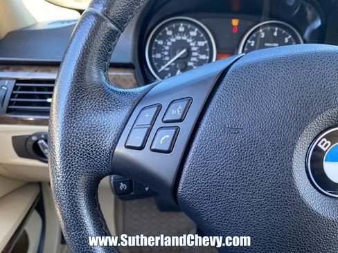 Used 2010 BMW 328i xDrive Sedan image 19