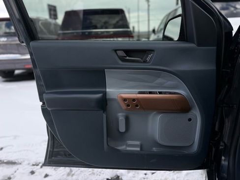 Certified 2022 Ford Maverick Lariat w/ Lariat Luxury Package image 12