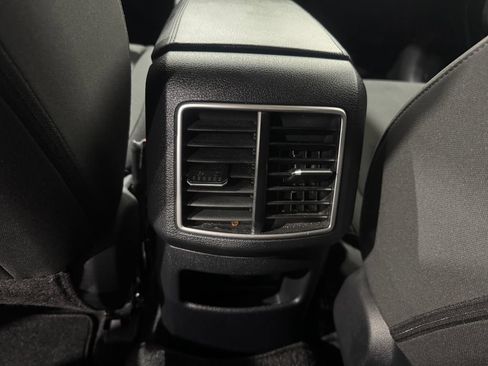 Used 2025 Kia Sportage LX AWD/4WD image 36