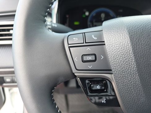 Certified 2025 Toyota Camry SE image 15