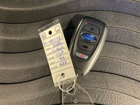 New 2026 Subaru Outback Limited w/ Premium/Limited Package 2 AWD/4WD image 29