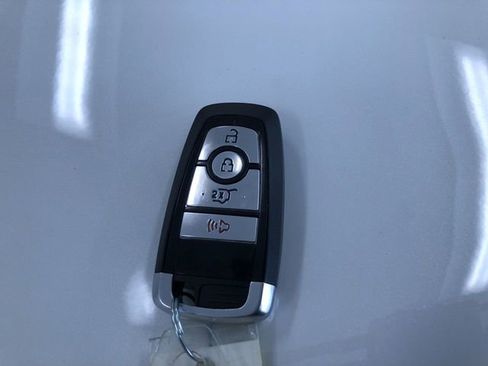 Used 2021 Ford Mustang Mach-E Premium image 33