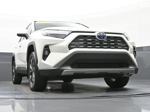 Used 2022 Toyota RAV4 Limited image 66