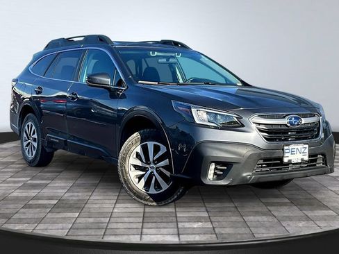 Used 2020 Subaru Outback Premium AWD/4WD image 3