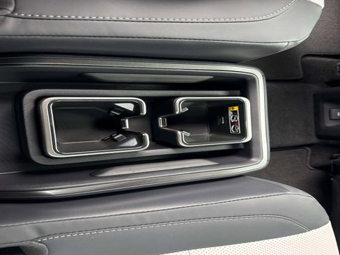 New 2026 Lexus TX 500h AWD image 17