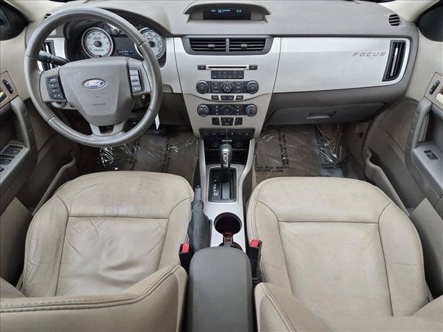 Used 2009 Ford Focus SEL FWD image 13