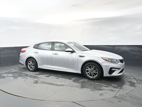 Used 2019 Kia Optima LX image 7