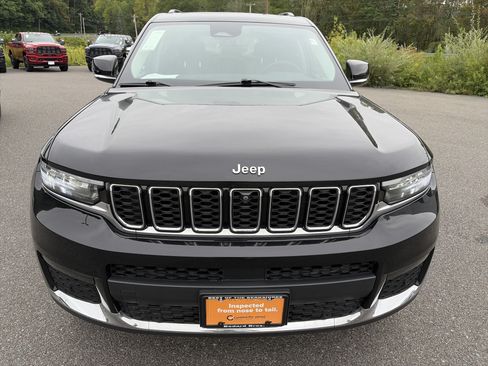 Used 2023 Jeep Grand Cherokee L Limited w/ Luxury Tech Group II AWD/4WD image 8