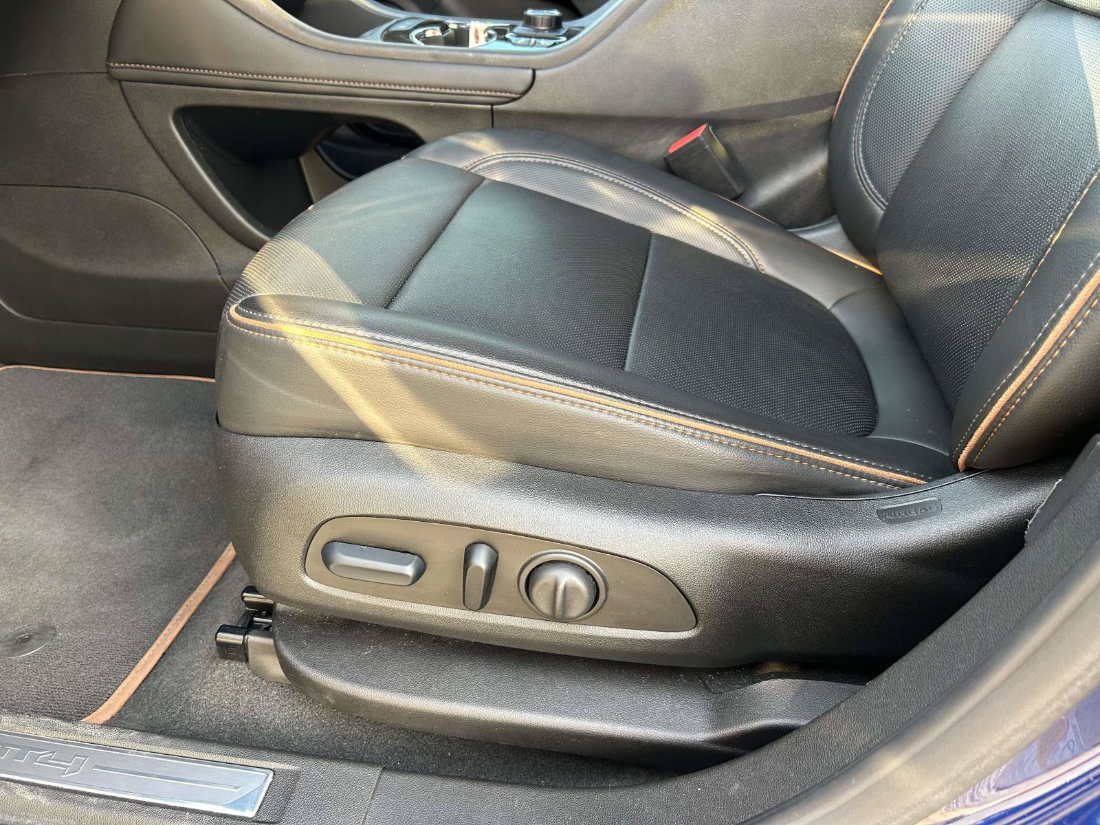 Used 2023 GMC Acadia AT4 w/ Technology Package AWD/4WD image 16