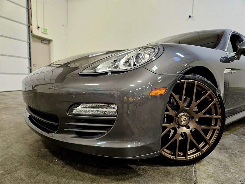 Used 2013 Porsche Panamera S RWD image 7