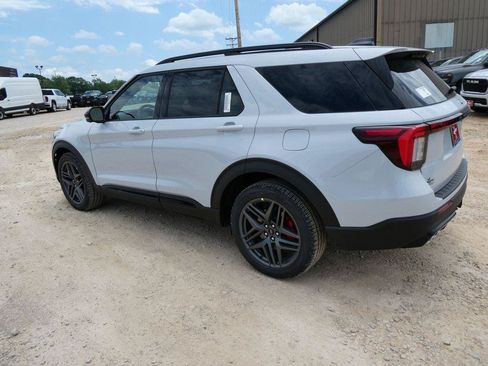 New 2026 Ford Explorer ST w/ Sun And Sound Package AWD/4WD image 8