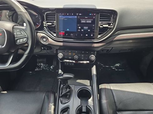 Used 2024 Dodge Durango GT RWD image 13