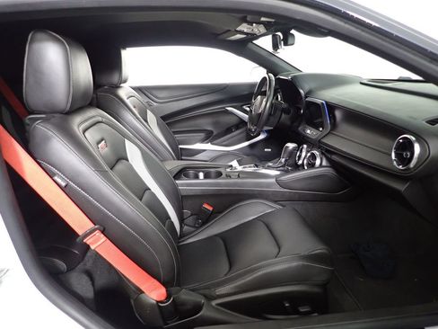 Used 2022 Chevrolet Camaro SS w/ LPO, Ground Effects Package RWD image 33