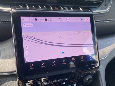 New 2025 Jeep Grand Cherokee L Limited w/ Trailer Tow Package image 3