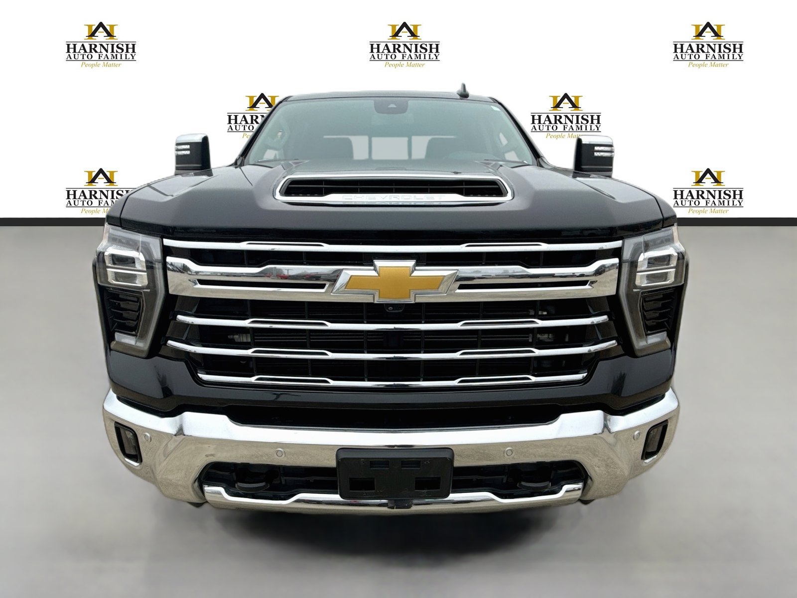 Used 2024 Chevrolet Silverado 2500 LTZ w/ LTZ Convenience Package AWD/4WD image 8