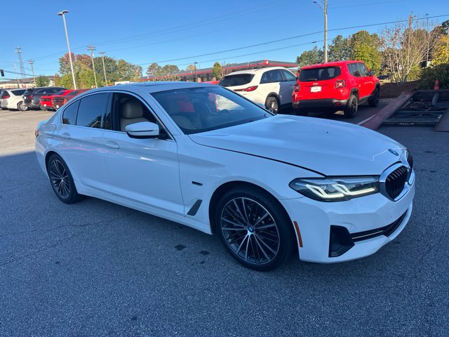 Used 2023 BMW 530e w/ Premium Package RWD image 1