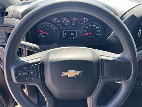 Used 2022 Chevrolet Silverado 1500 Custom RWD image 17