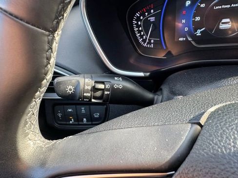 Used 2019 Hyundai Santa Fe AWD image 30