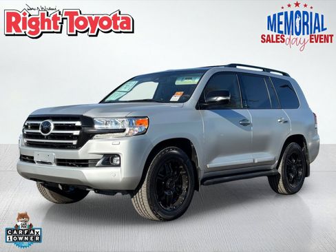 Used 2017 Toyota Land Cruiser AWD/4WD image 1