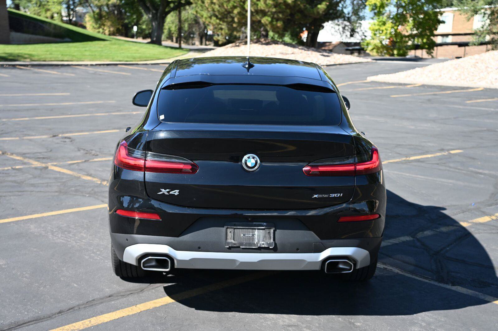 Used 2024 BMW X4 xDrive30i AWD/4WD image 4
