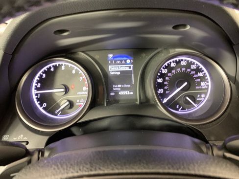 Used 2023 Toyota Camry SE image 6