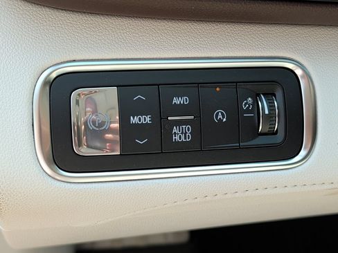 New 2026 Buick Enclave Avenir w/ Super Cruise Package AWD/4WD image 19