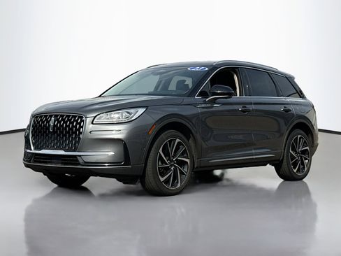 Used 2023 Lincoln Corsair Reserve w/ Equipment Group 202A AWD/4WD image 14