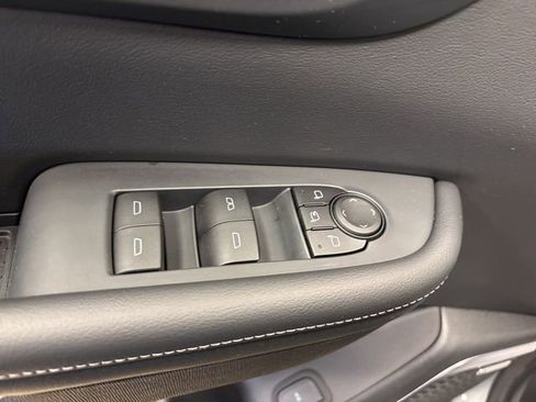 Used 2025 Buick Enclave Preferred image 33