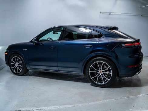 New 2026 Porsche Cayenne E-Hybrid Coupe image 2